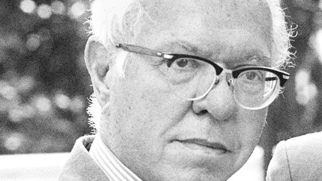 Fred Hoyle
